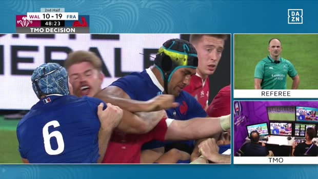 フランス代表バアマイナが肘打ちで一発レッド